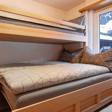 91 * לויקרבאד